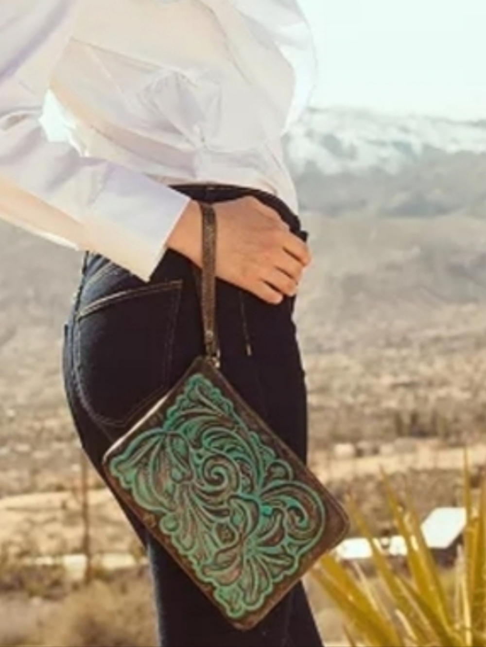 Patricia Nash Cassini Wristlet Tooled Turquoise Boho Clutch Leather